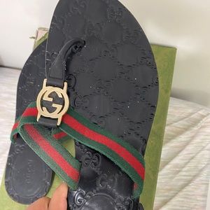 Gucci Thong Sandals